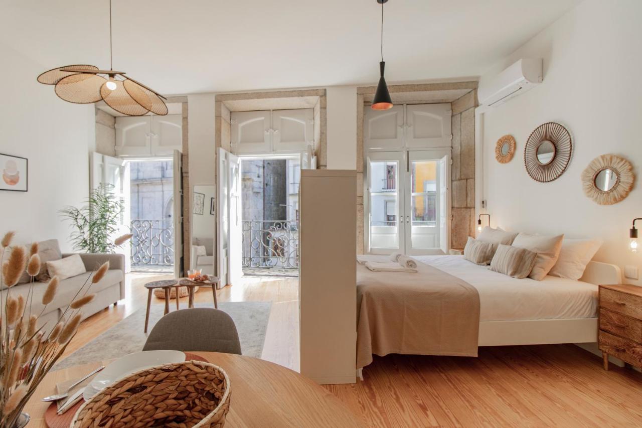 Virtudes Flat W/ Ac & Balcony By Lovelystay Porto Exterior foto